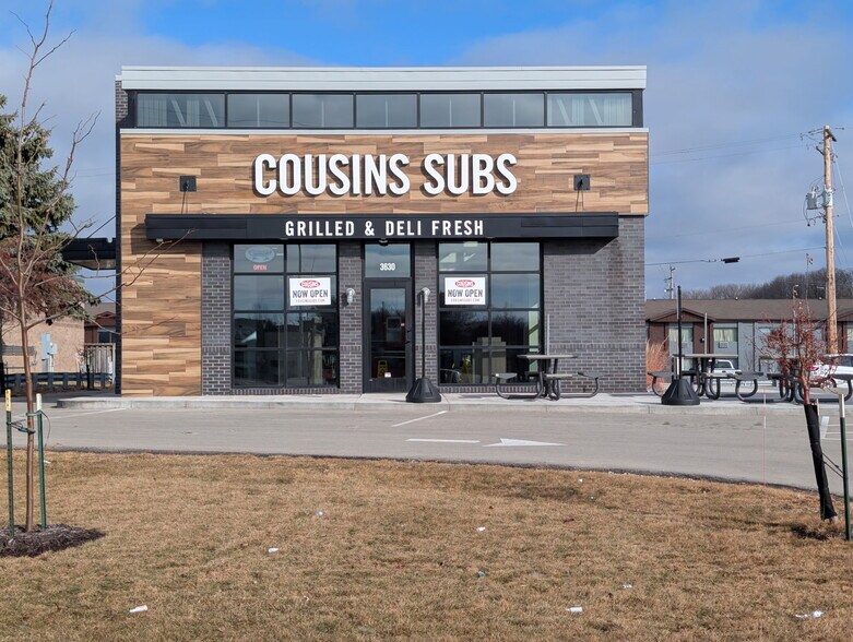 More Photos Of 3626 W College Ave, Appleton Freestanding For Sale