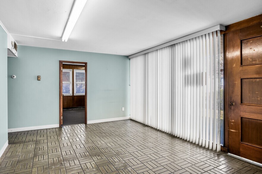 More Photos Of 122 Haddon Ave, Collingswood Office For Sale