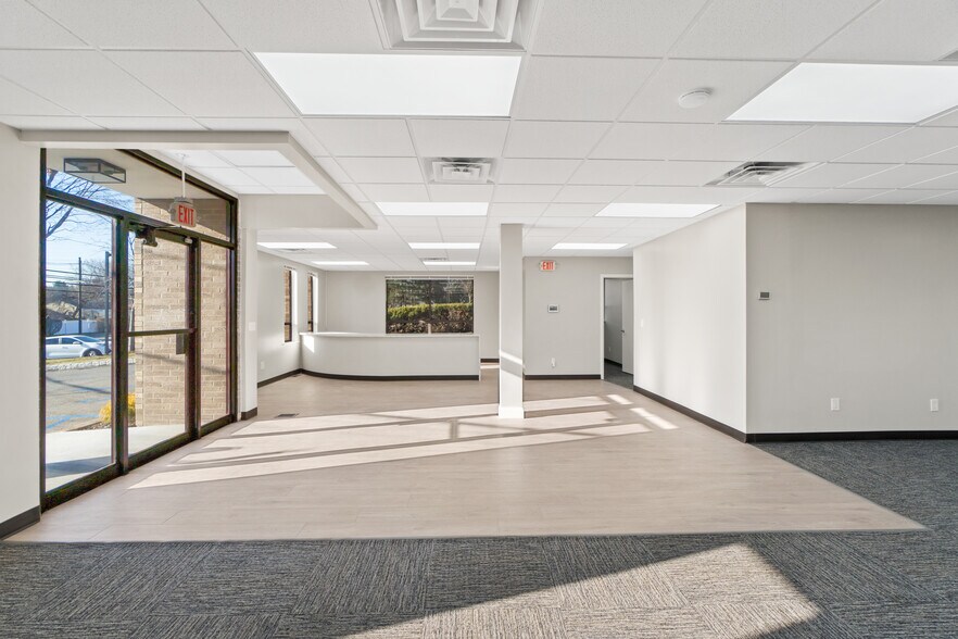 More Photos Of 1170 Clifton Ave, Clifton Office For Lease