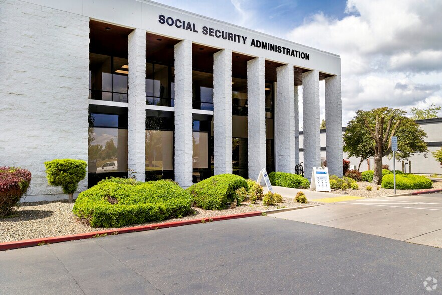 More Photos Of 3185 M St, Merced Medical For Sale