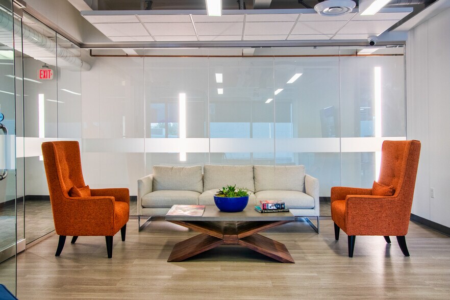 More Photos Of 2100 Travis St, Houston Office Residential For Lease