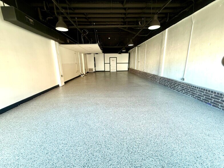 More Photos Of 123 W Defee Ave, Baytown Apartments For Lease