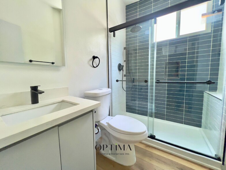 More Photos Of 1152 E 1st St, Long Beach Apartments For Sale
