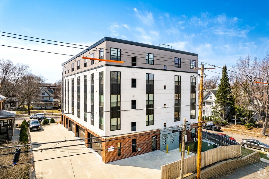 More Photos Of 1975-1977 Marshall Ave, Saint Paul Apartments For Sale