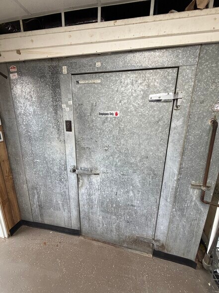 More Photos Of 1708 S Mobberly Ave, Longview Service Station For Sale