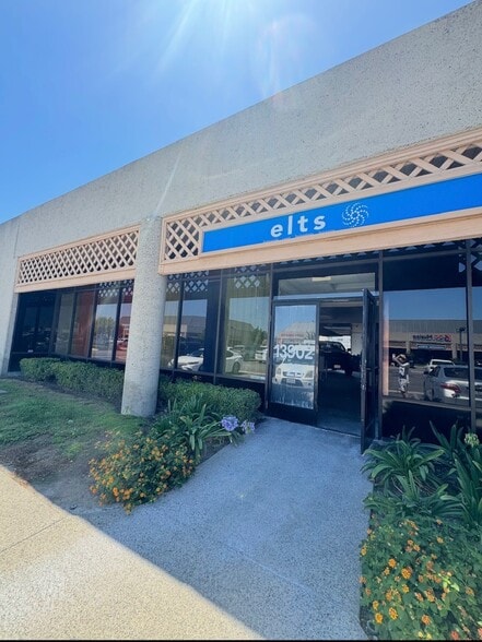 More Photos Of 13902 Harbor Blvd, Garden Grove Warehouse For Sale