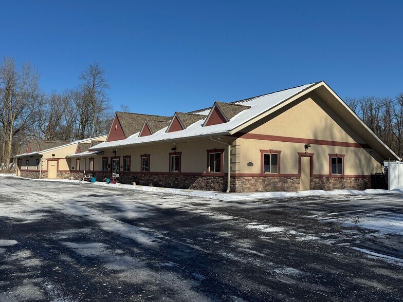 More Photos Of 5714 Central Ave, Portage Office For Sale