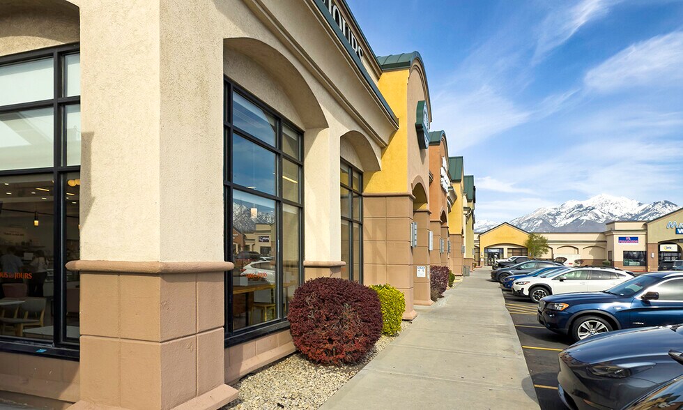 More Photos Of 25 E Fort Union Blvd, Midvale General Retail For Sale