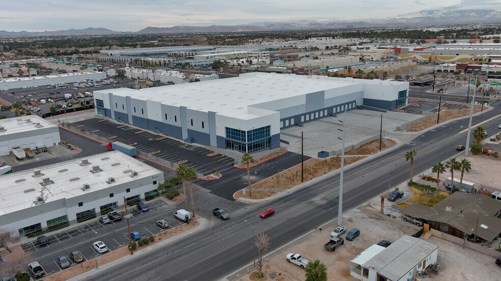 More Photos Of 6150 S Pecos Road & E. Patrick Ln, Las Vegas Distribution For Lease