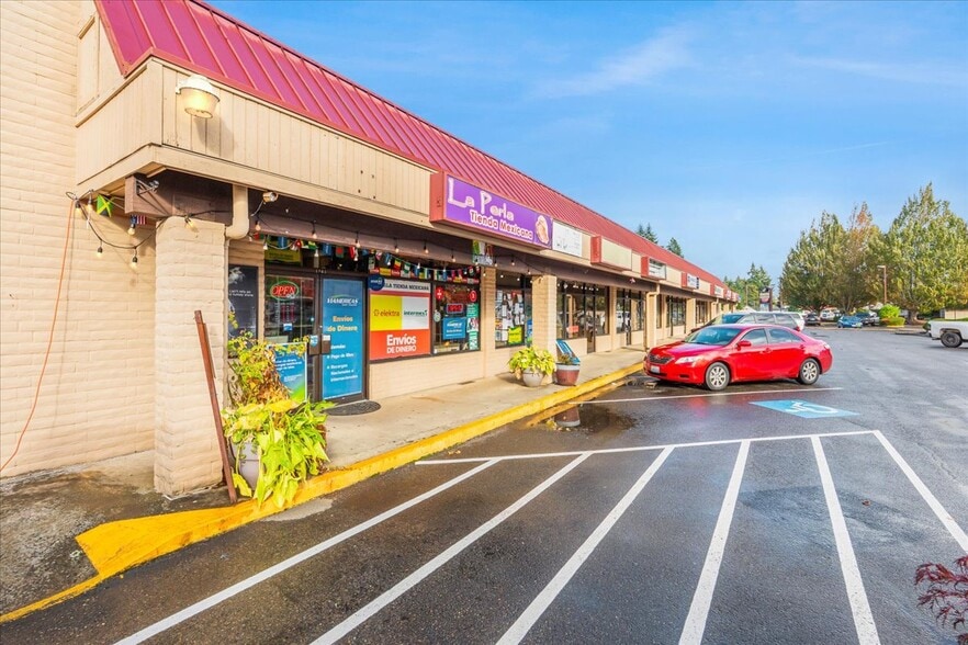 More Photos Of 1241-1261 Harrison Ave, Centralia Storefront For Sale