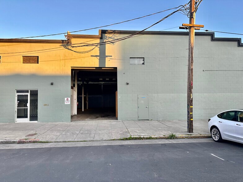 More Photos Of 400 Franklin St, Oakland Warehouse For Lease
