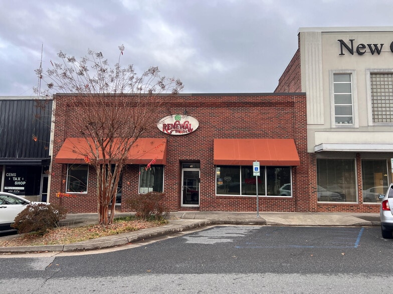 Primary Photo Of 32 Franklin St, Martinsville Storefront For Sale
