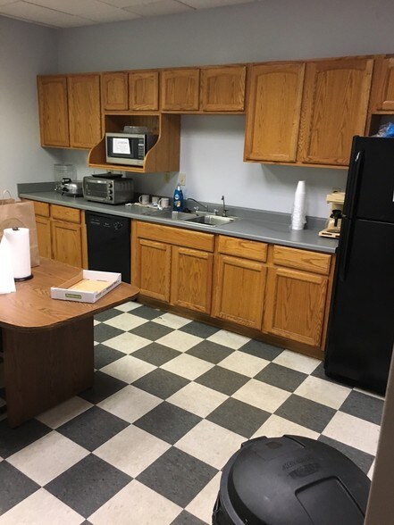 More Photos Of 1728-1730 Route 30, Clinton Warehouse For Lease