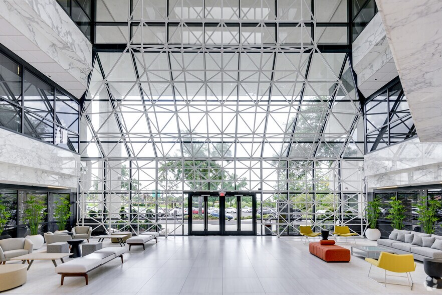 More Photos Of 901 North Lake Destiny Rd, Maitland Office For Lease