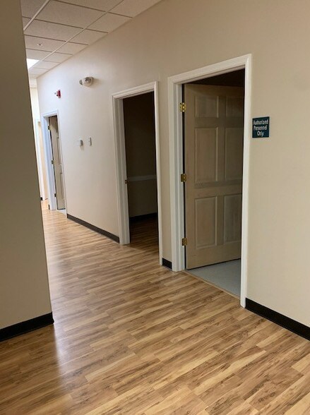 More Photos Of 9240 Bonita Beach Rd, Bonita Springs Medical For Lease