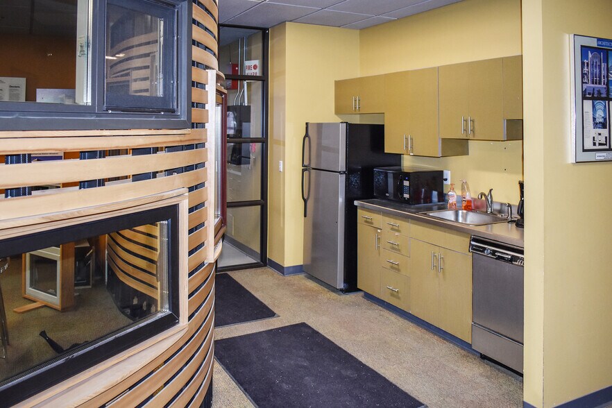 More Photos Of 6268 Monarch Park Pl, Longmont Industrial For Lease