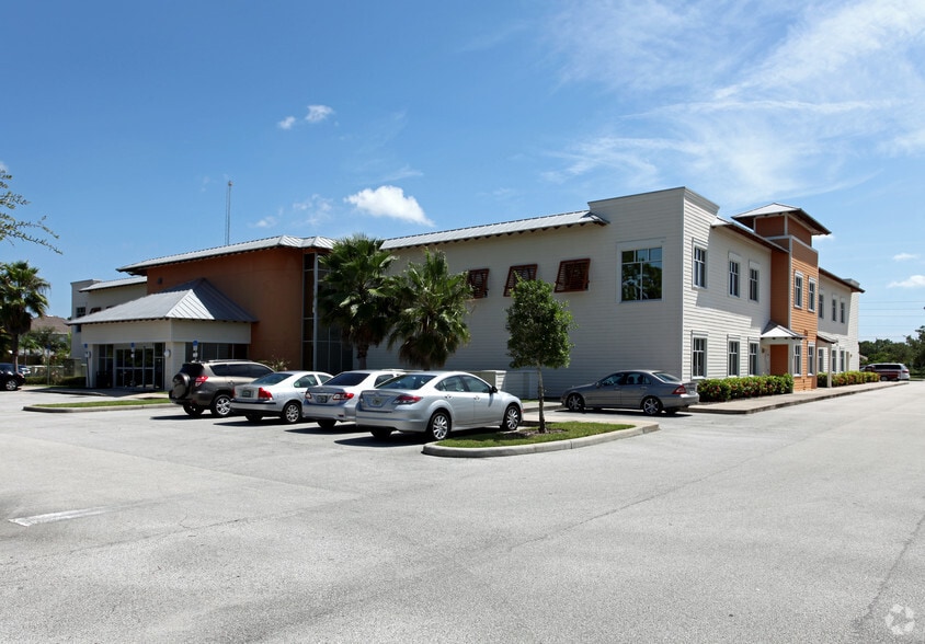 More Photos Of 6100 Minton Rd NW, Palm Bay Medical For Lease