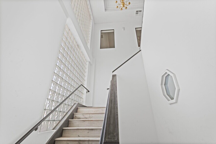 More Photos Of 23104 S Normandie Ave, Torrance Warehouse For Sale