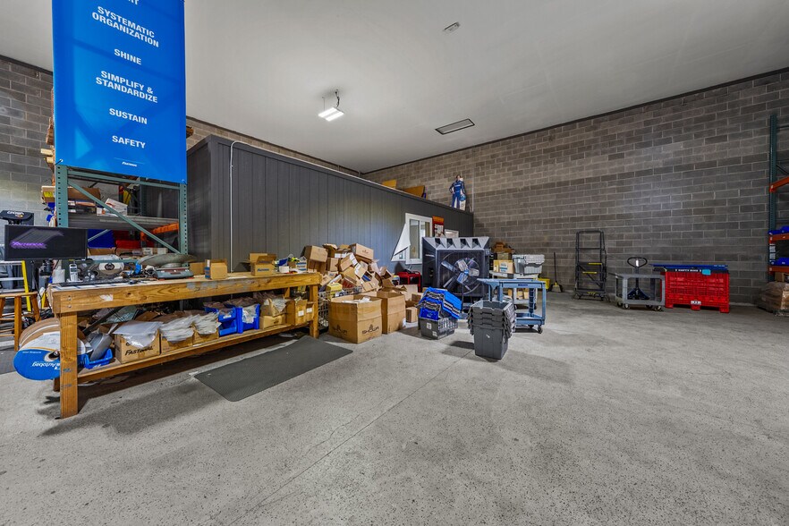 More Photos Of 1918 Bobcat Way, White City Warehouse For Sale