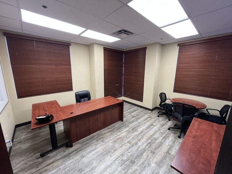 More Photos Of 1350 Jackie Rd SE, Rio Rancho Medical For Sale