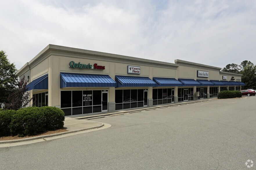 More Photos Of 218-250 Venture Dr, Smithfield General Retail For Lease