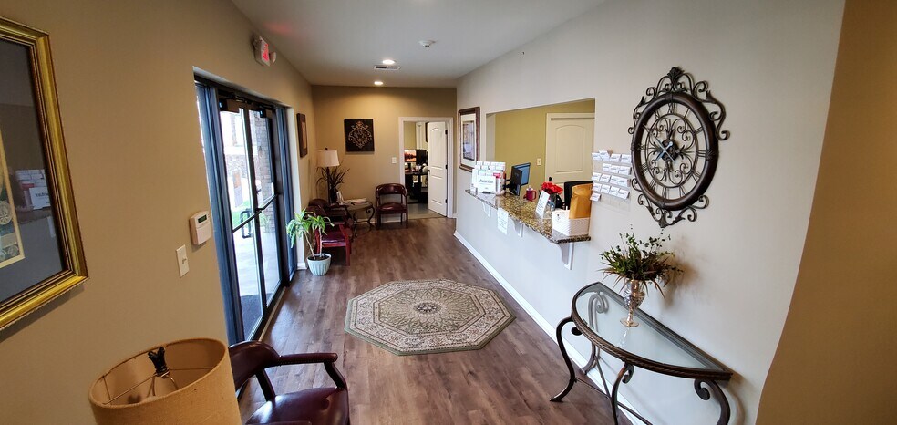 More Photos Of 1111 Fayetteville Rd, Van Buren Office For Lease