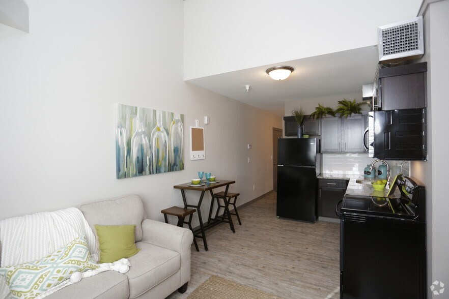 More Photos Of 429 W Central Ave, Wichita Apartments For Sale