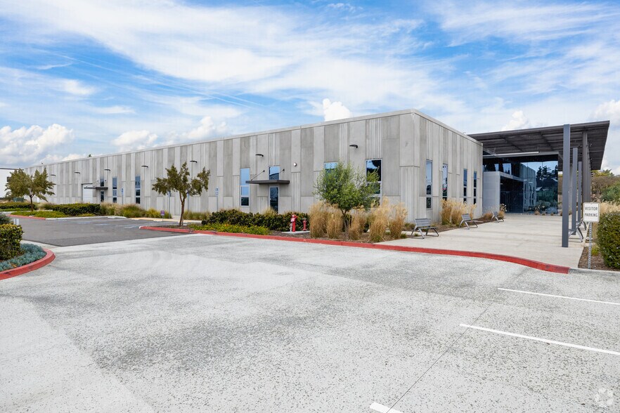 More Photos Of 5801 Van Allen Way, Carlsbad Warehouse For Lease