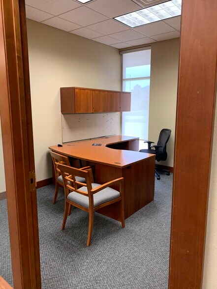 More Photos Of 2363 Holmgren Way, Green Bay Bank For Lease