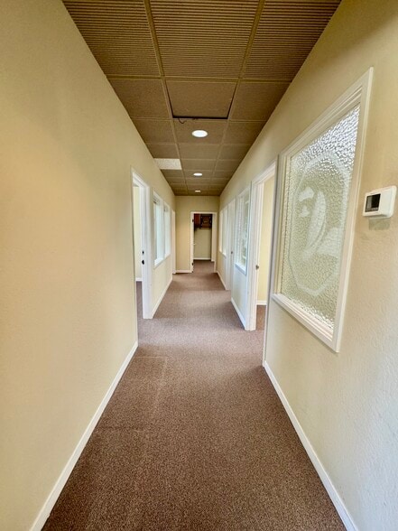 More Photos Of 890 Lamont Ave, Novato Office For Sale