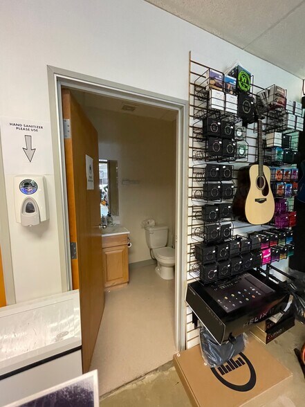 More Photos Of 15330 123 Av NW, Edmonton Warehouse For Sale