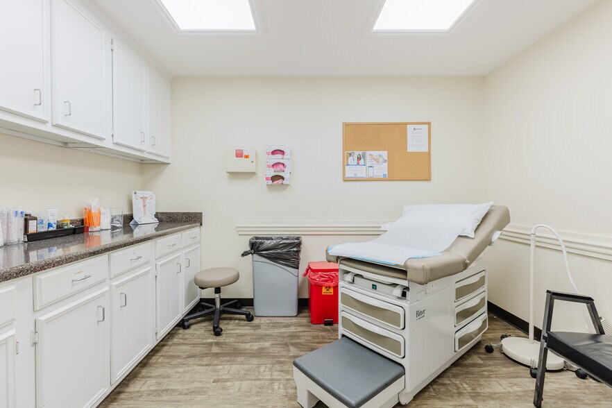 More Photos Of 412 E 4th Ave, Cordele Healthcare For Sale