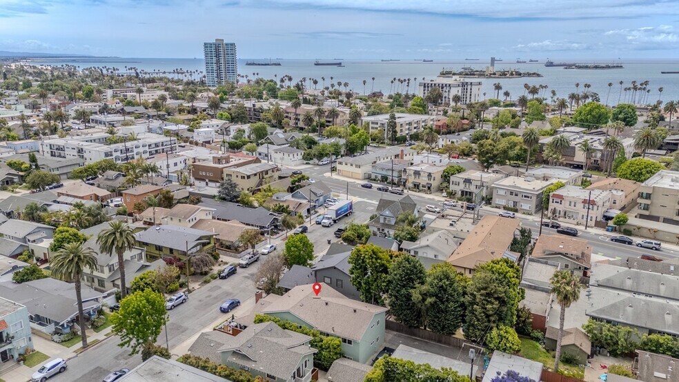 More Photos Of 241 Lindero Ave, Long Beach Apartments For Sale