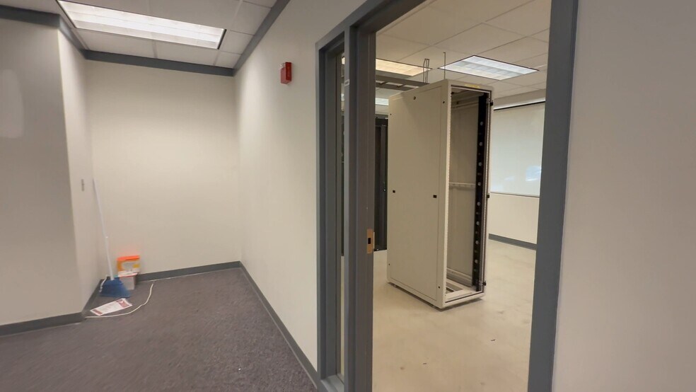 More Photos Of 8530 Corridor Rd, Jessup Unknown For Lease