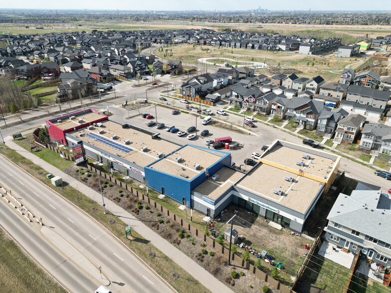 More Photos Of 3723B 8 Av SW, Edmonton Storefront For Lease