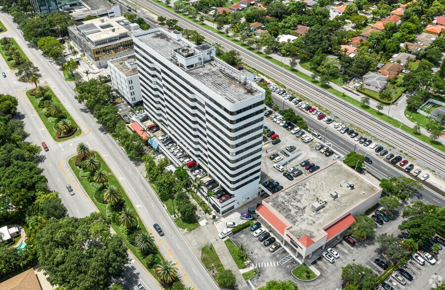 More Photos Of 4770 Biscayne Blvd, Miami Office Residential For Lease