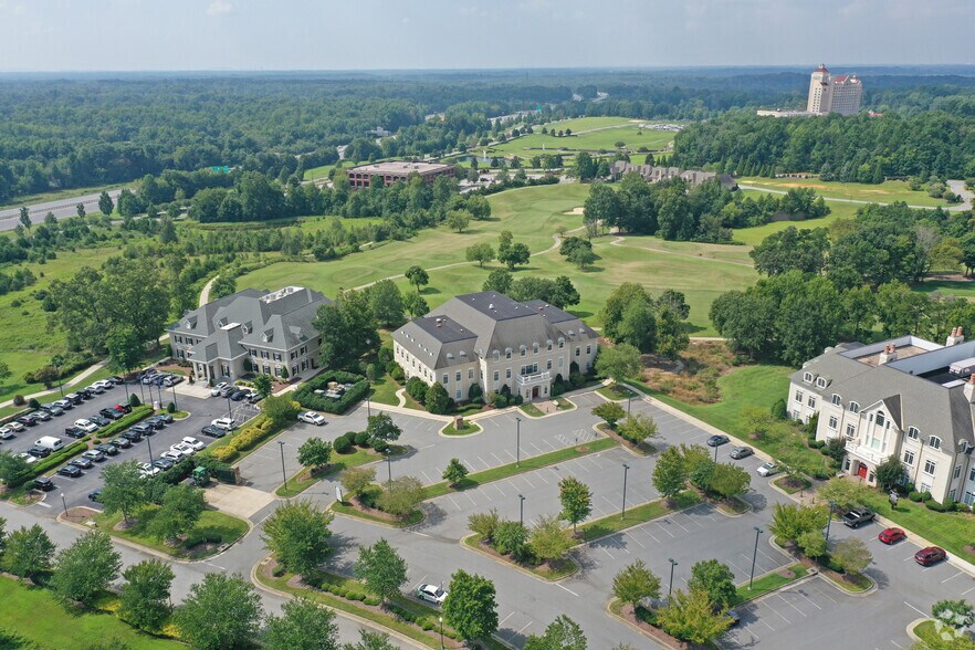 More Photos Of 4510 Weybridge Ln, Greensboro Office For Lease