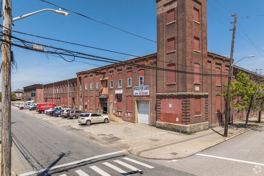 More Photos Of 21 Sabin St, Pawtucket Manufacturing For Lease