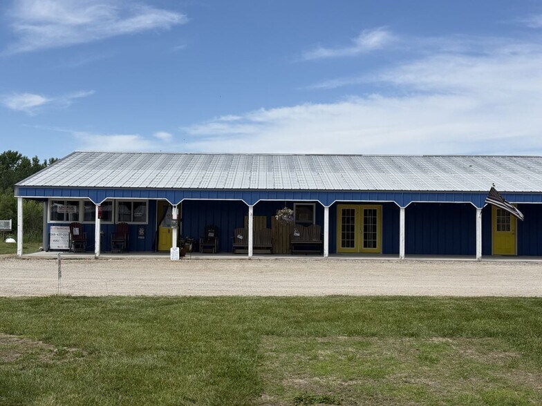 More Photos Of 65994 M 43, Bangor Freestanding For Lease