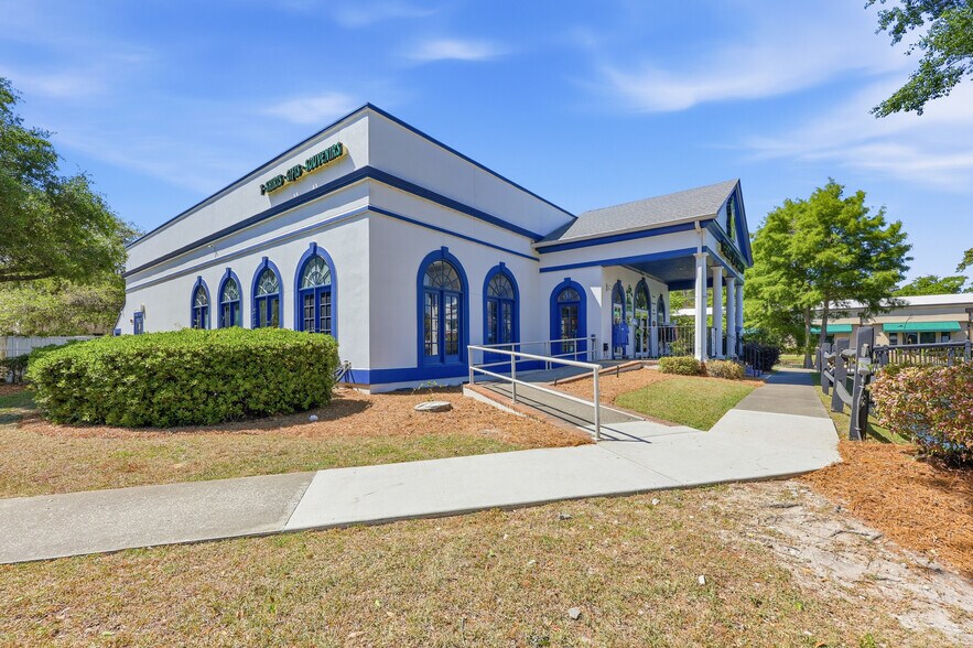 More Photos Of 14319 Ocean Hwy, Pawleys Island General Retail For Sale