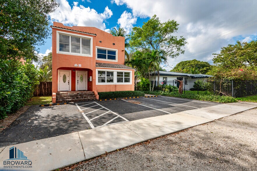 More Photos Of 330 SW 20th St, Fort Lauderdale Multifamily For Sale