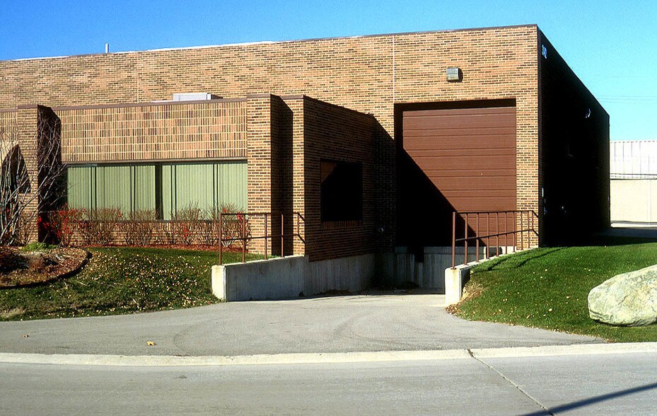 More Photos Of 31492 Glendale St, Livonia Warehouse For Lease