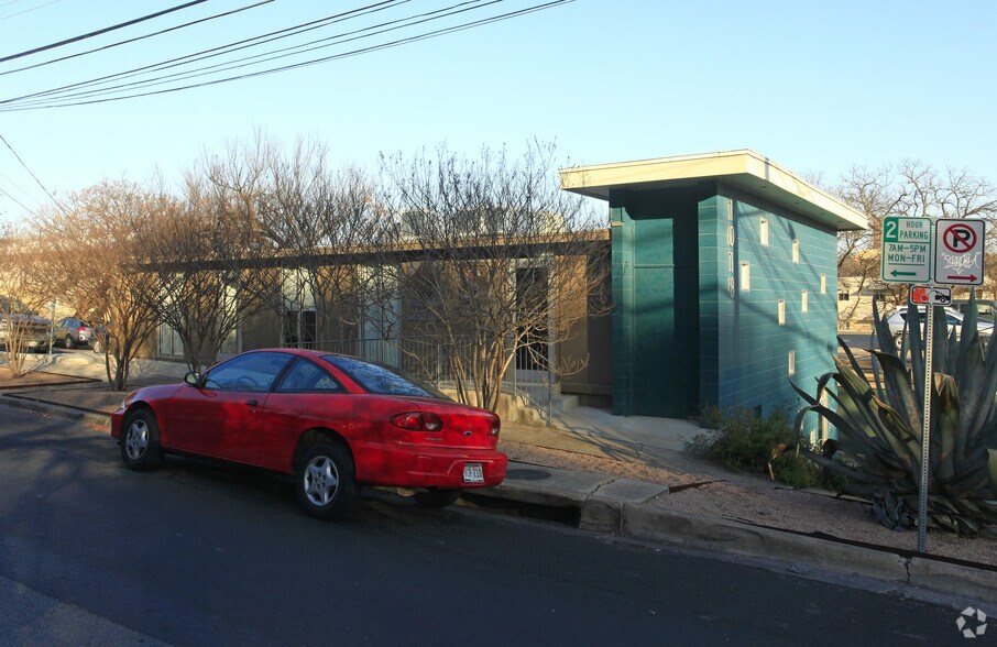 Primary Photo Of 1018 W 11th St, Austin Office For Lease