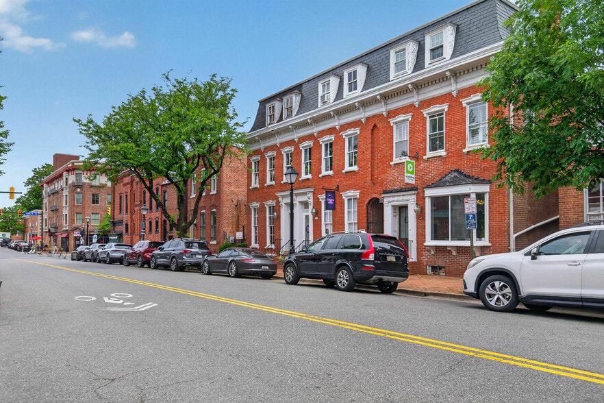 More Photos Of 110 S Columbus St, Alexandria Storefront Retail Office For Sale