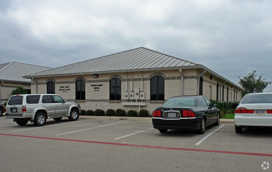 More Photos Of 3106 S W S Young Dr, Killeen Medical For Lease