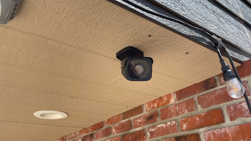 More Photos Of 208 W Arnold Ave, Arnold Restaurant For Sale