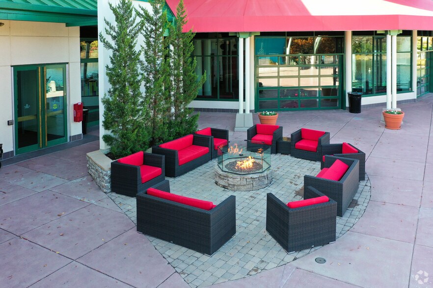 More Photos Of 190-245 Lexington Green Cir, Lexington Unknown For Lease