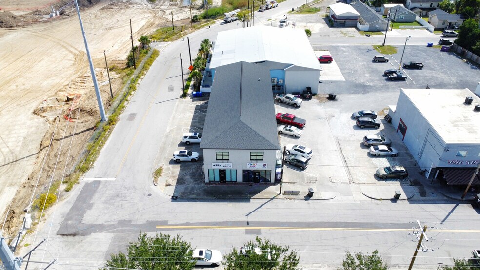 More Photos Of 1801 Reynolds Ave, North Charleston Office For Sale