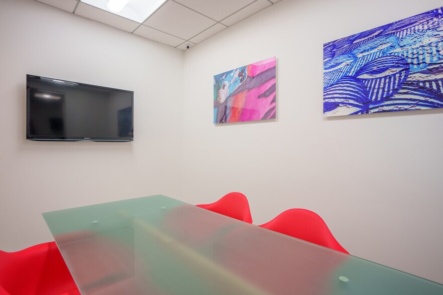 More Photos Of 2450 Hollywood Blvd, Hollywood Loft Creative Space For Sale