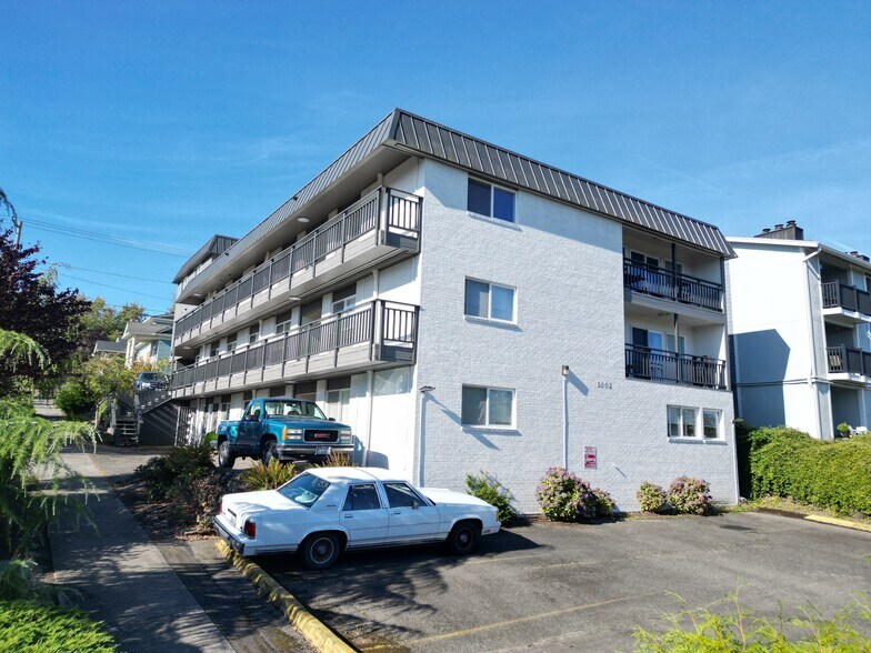 More Photos Of 1002 N J St, Tacoma Apartments For Sale